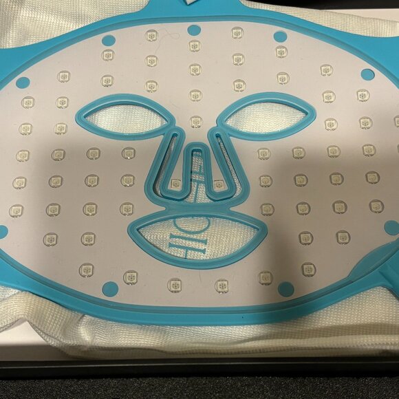 Face Mask - Picture 4 of 5